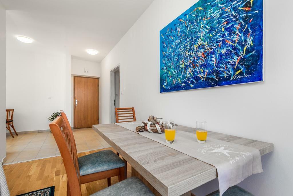 Apartment Roza, Sea View, Free Parking Ičići Eksteriør bilde